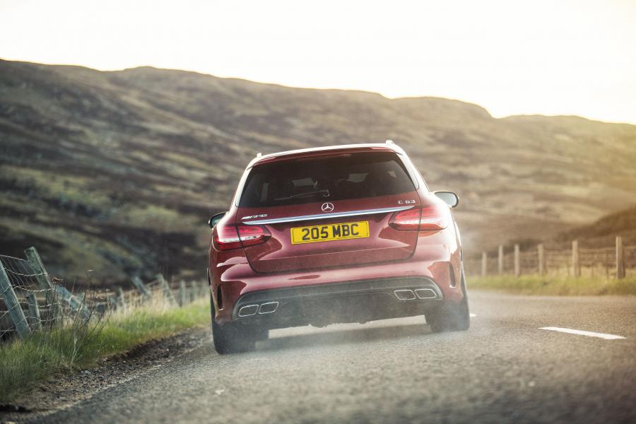  Mercedes-AMG C63 Estate 2015 года  (UK) (фото 26 из 30)